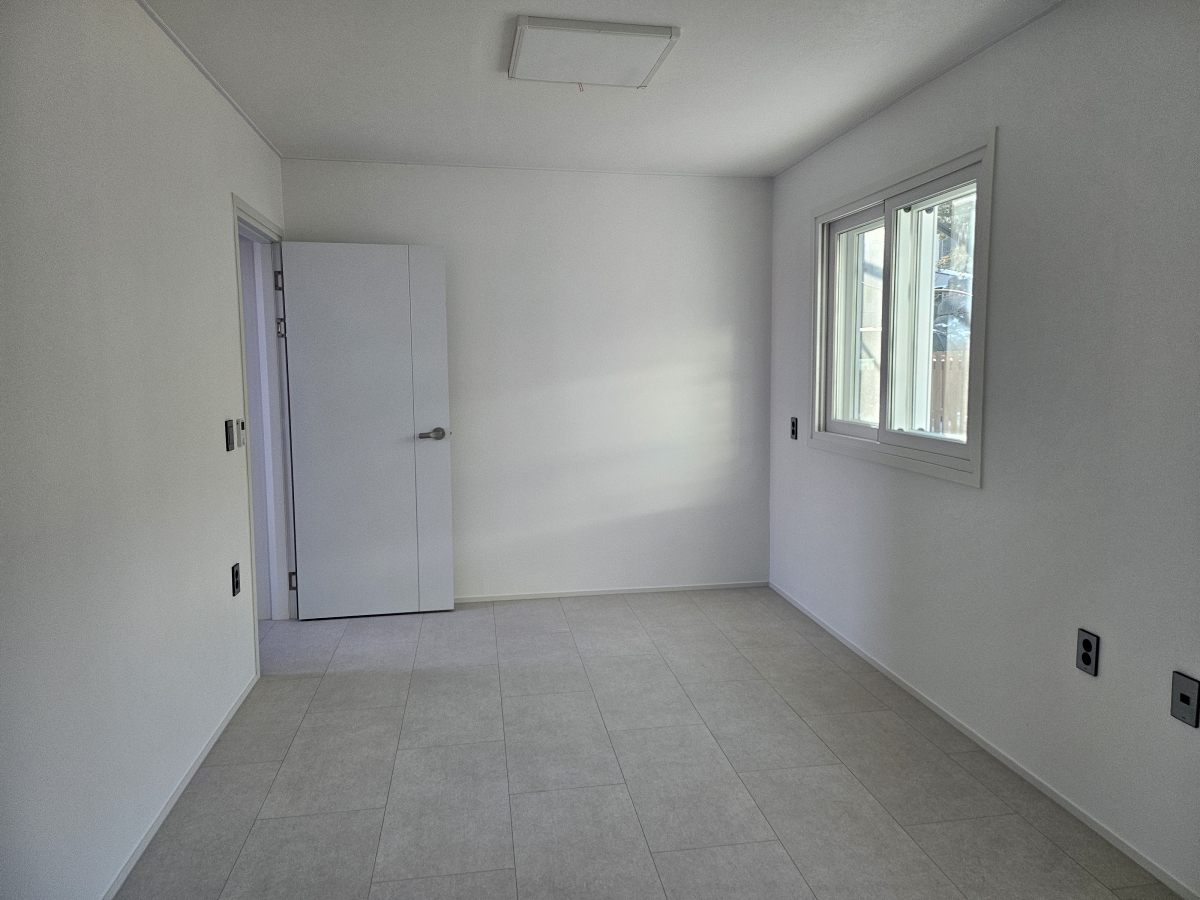 42352244ddfd5f4e6d8210ce3a025856_1774423310_3803.jpg